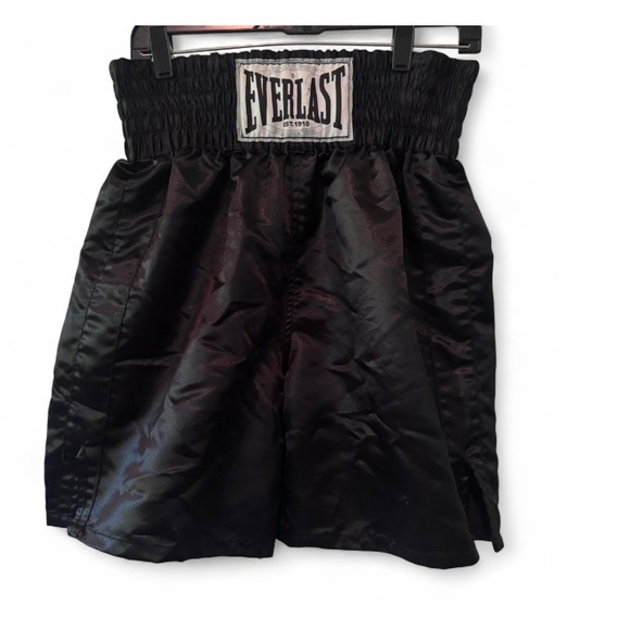 Vintage Everlast Boxing Shorts Size Medium Black Satin - Picture 1 of 6